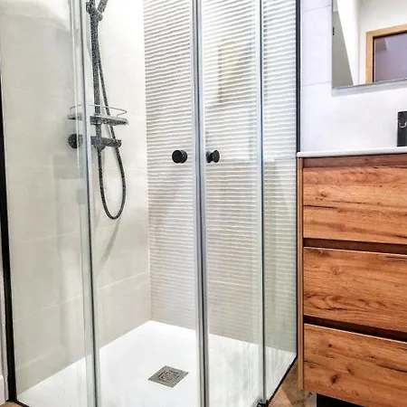 Apartman Unique Direct Commerces Parking Privee Clim Neuf Wifi